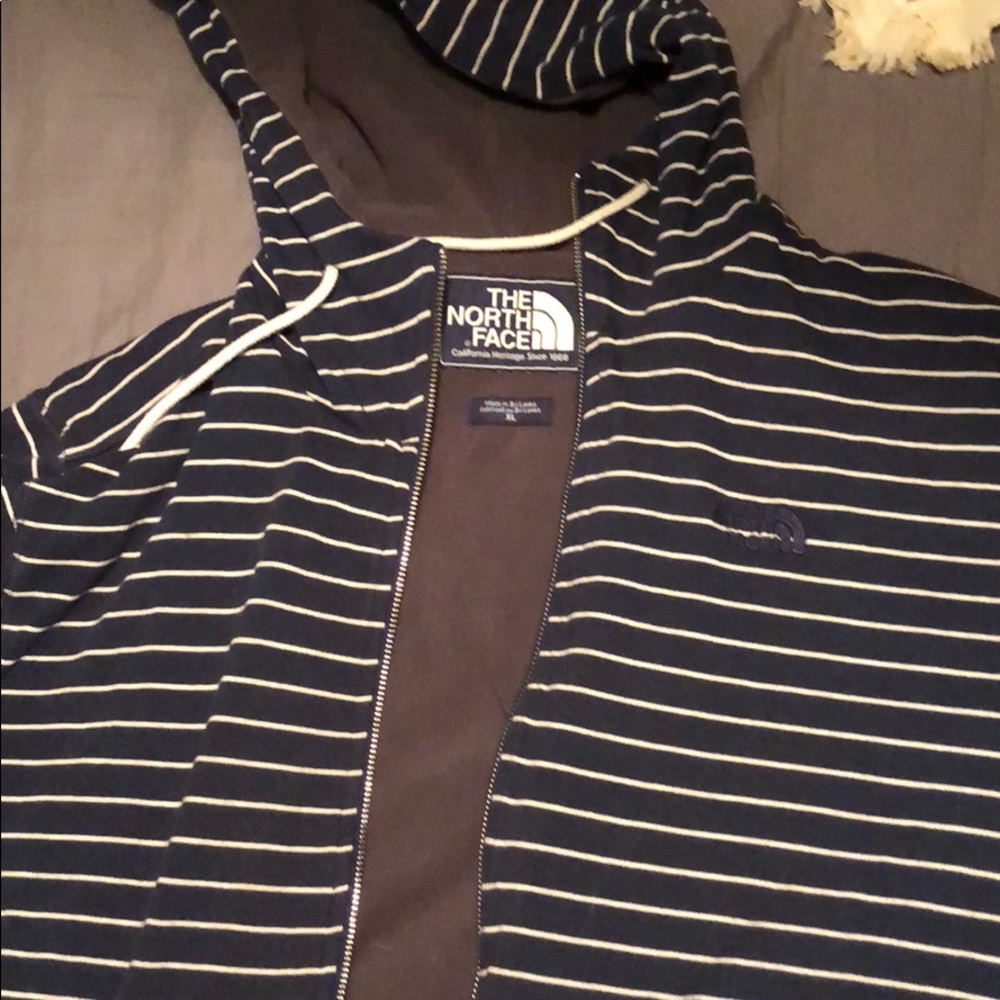 Men’s north face zip up